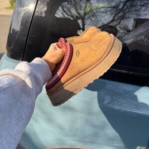 Chestnut platform UGG Tazman slippers